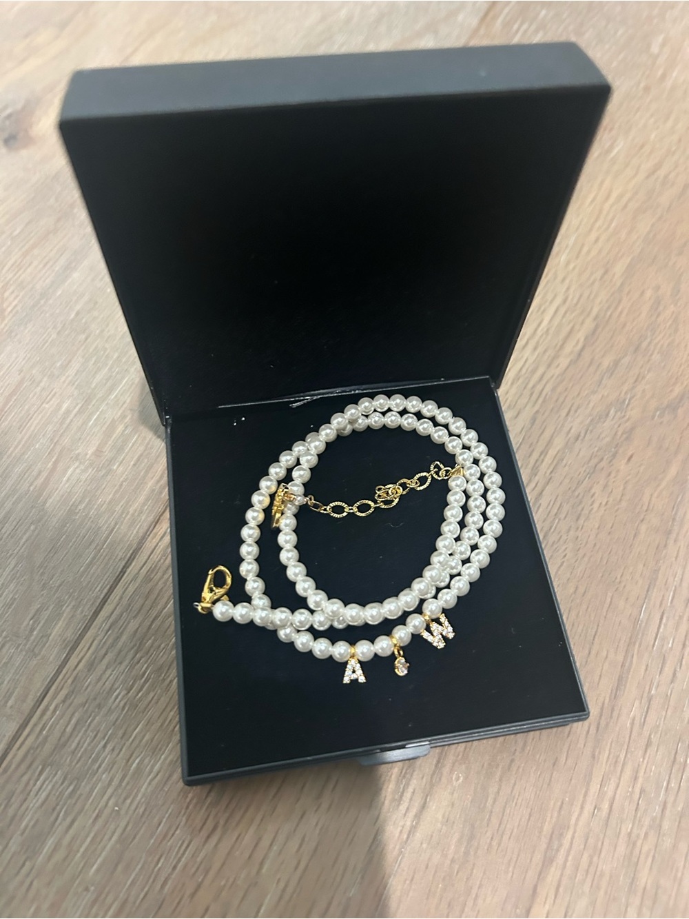 Lana Del Rey Pearl Charm Necklace ‘A&W’- White Pearls with Gold Accents